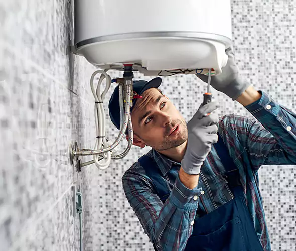 Expert Plumber for Hot Water Tank Maintenance in National City, CA: Schedule Reliable Maintenance Services with Us